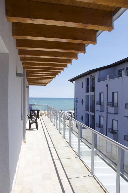 Residence La Perla Caorle Exteriör bild